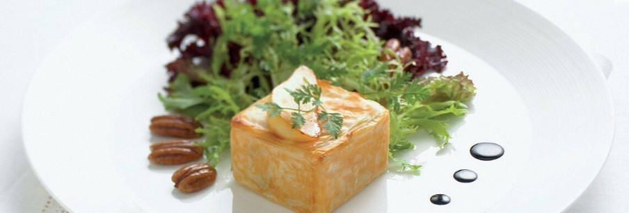 Celebrity Cruises - Celebrity Millennium - Main Restaurant 1.jpg